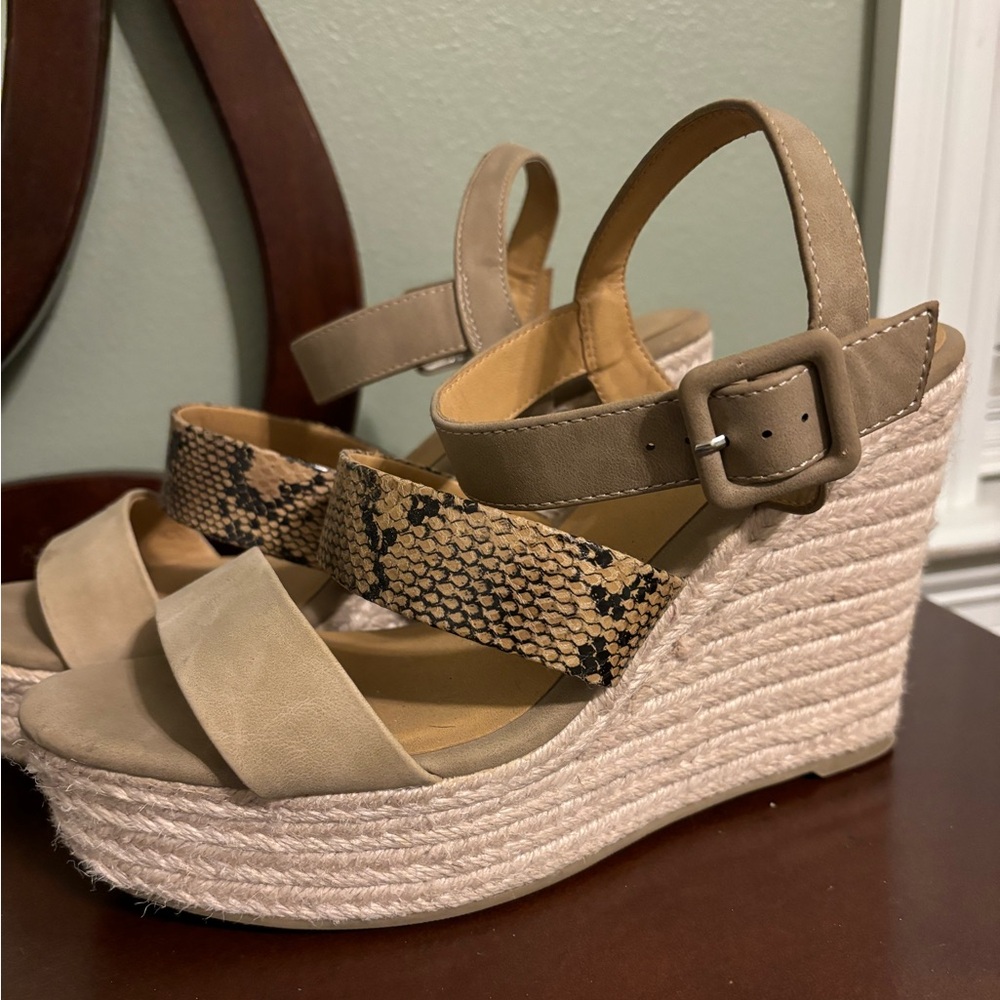 Snakeskin wedges